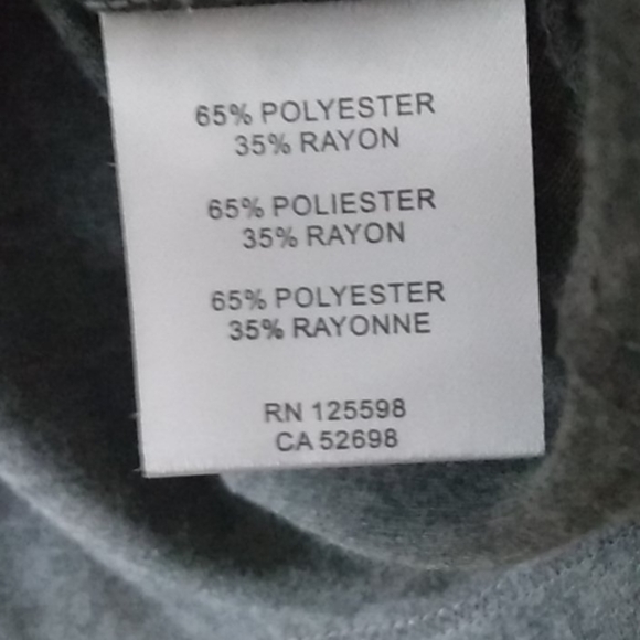 🎄- ELLEN TRACY TOP🎄 - Picture 3 of 8